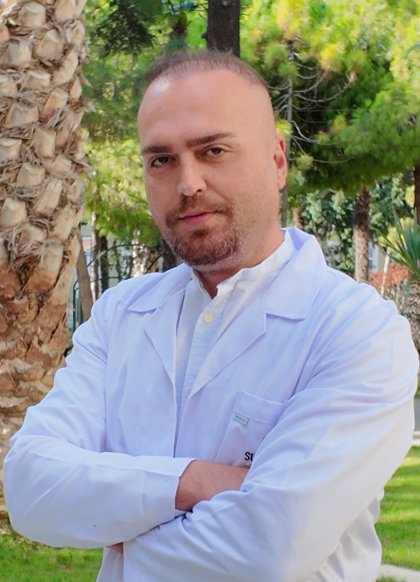 Op. Dr. Emrah Orhan